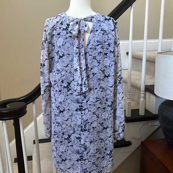 BCBGeneration floral dress - Picture 6 of 11